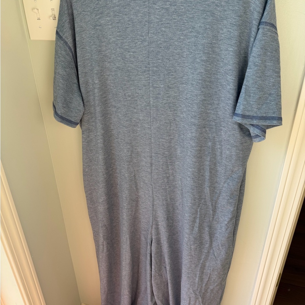 Blue Button-Up Shirt with Pockets - Picture 4 of 5